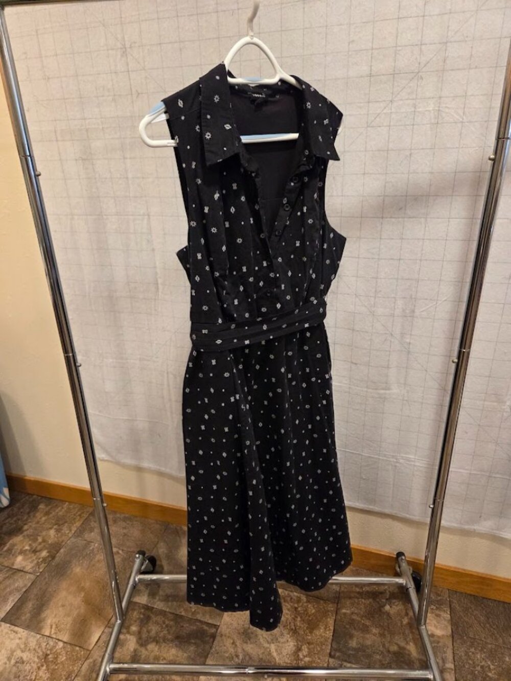 TORRID Midi Poplin Collared Shirtdress - Picture 3 of 7